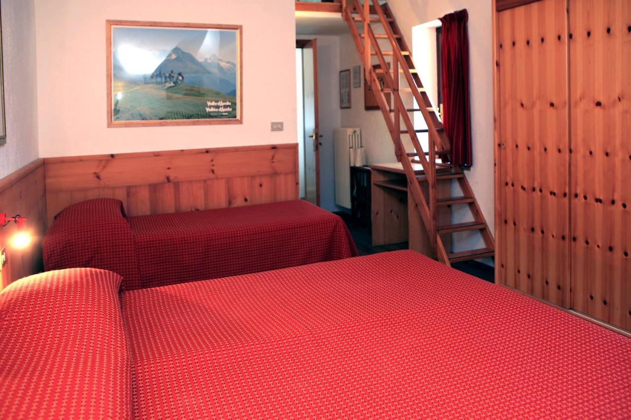 Albergo Le Marmotte プレ・サン・ディディエ エクステリア 写真