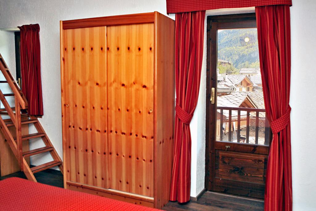 Albergo Le Marmotte プレ・サン・ディディエ エクステリア 写真